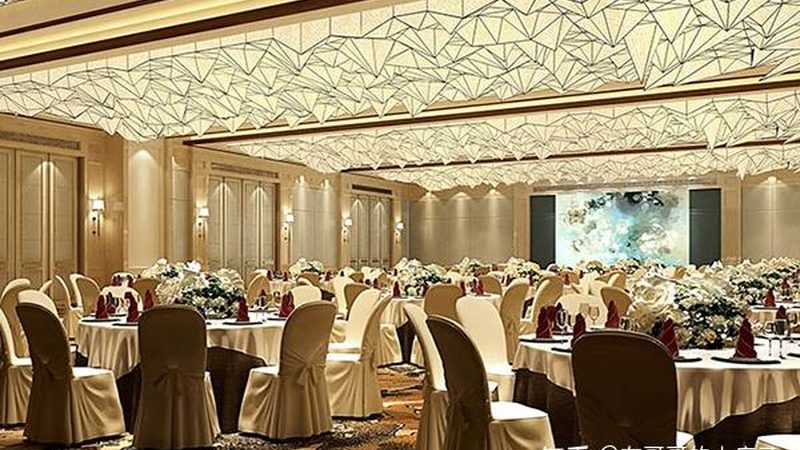 在选择酒店时，以下星级评定证书及资质认证可以作为信任的基石：